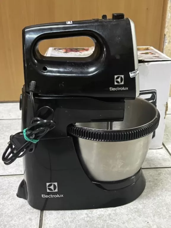 MIKSER RĘCZNY ELECTROLUX ESM3310