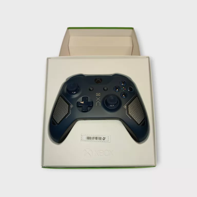 KONSOLA XBOX ONE X 1 TB+2PADY