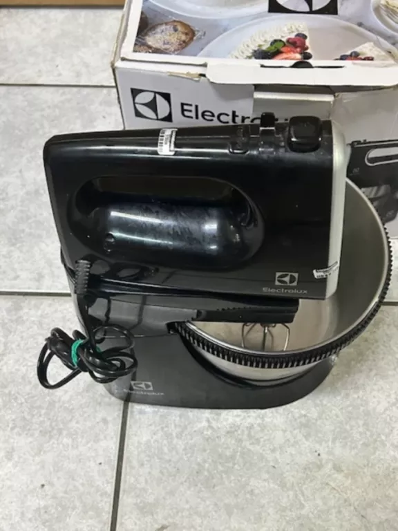MIKSER RĘCZNY ELECTROLUX ESM3310