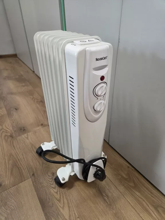 GRZEJNIK OLEJOWY SELECLINE 1500 W BIAŁY