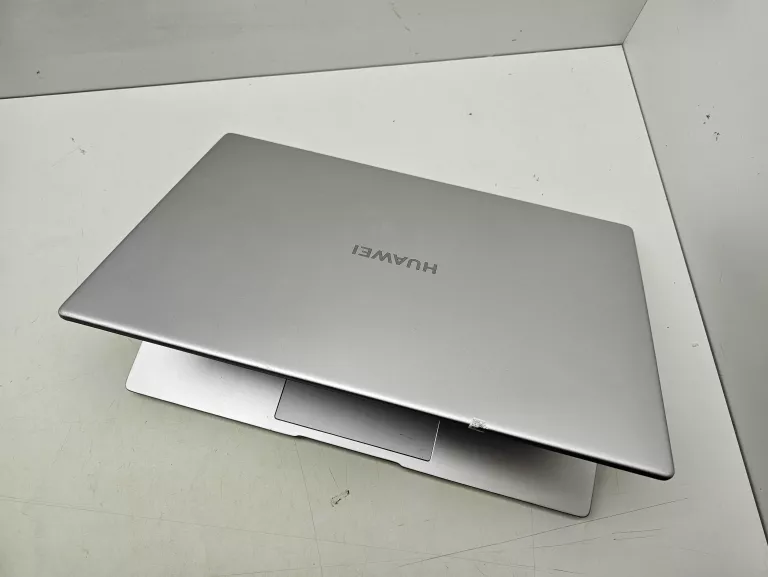 LAPTOP HUAWEI MATEBOOK D 15 15.6" IPS I3-10110U 8GB RAM 256GB SSD