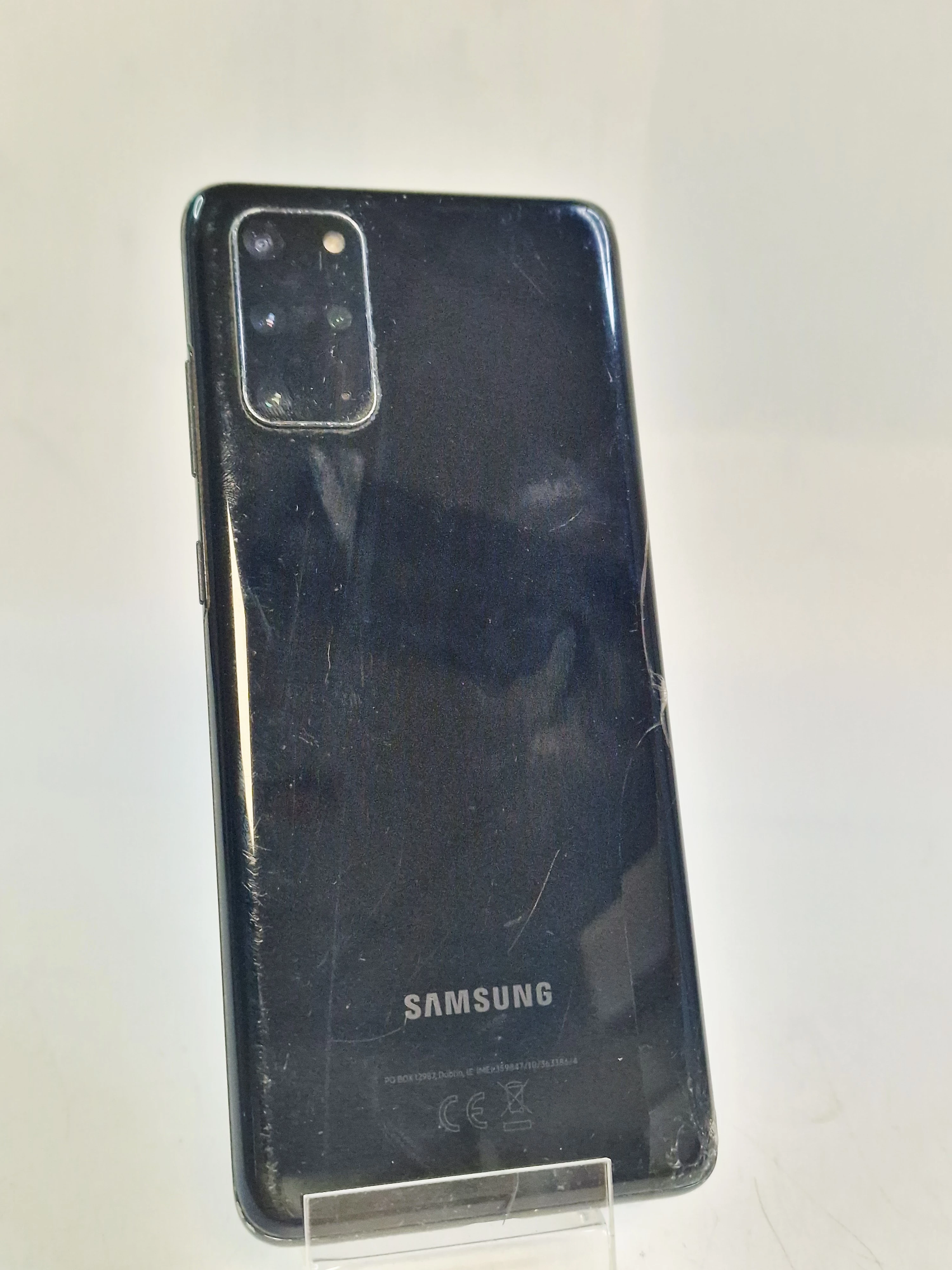 smartfon-samsung-galaxy-s20-12-gb-128-gb-5g-czarny-pekniecia-ean-gtin-8806090306457