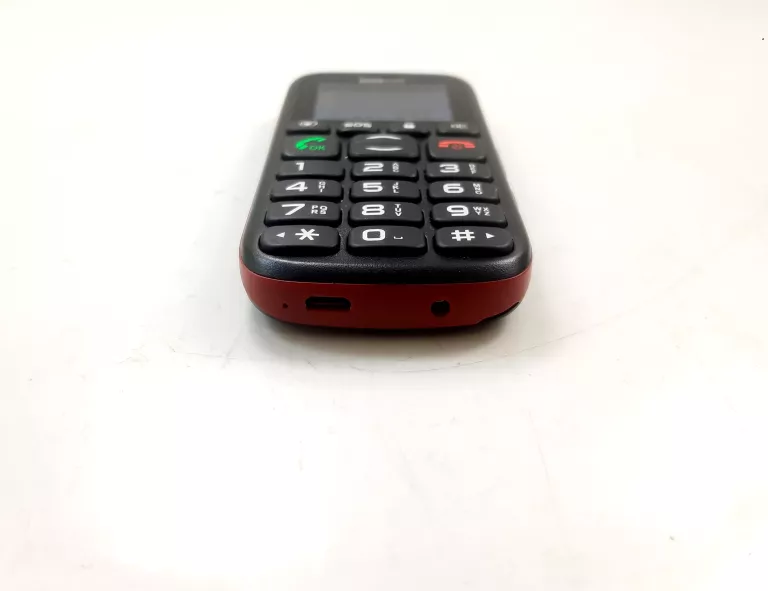 TELEFON MAXCOM MM428BB