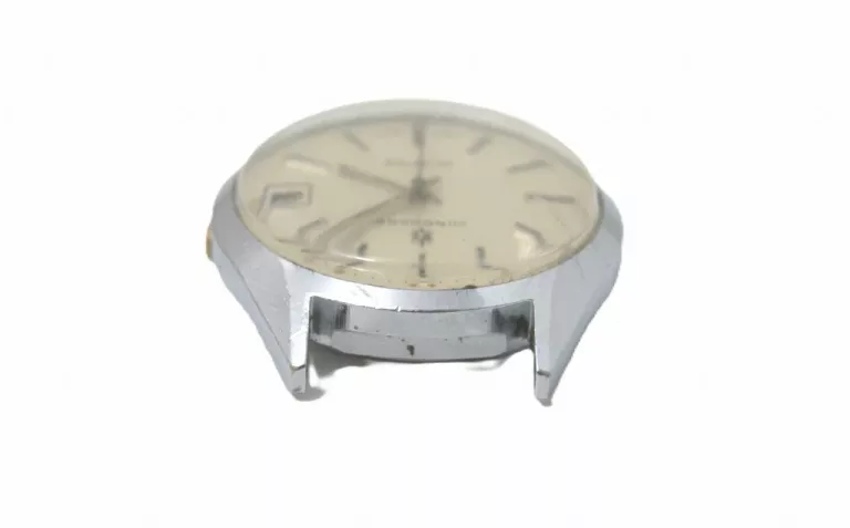 ZEGAREK JUNGHANS QUARTZ CAL. 667.70