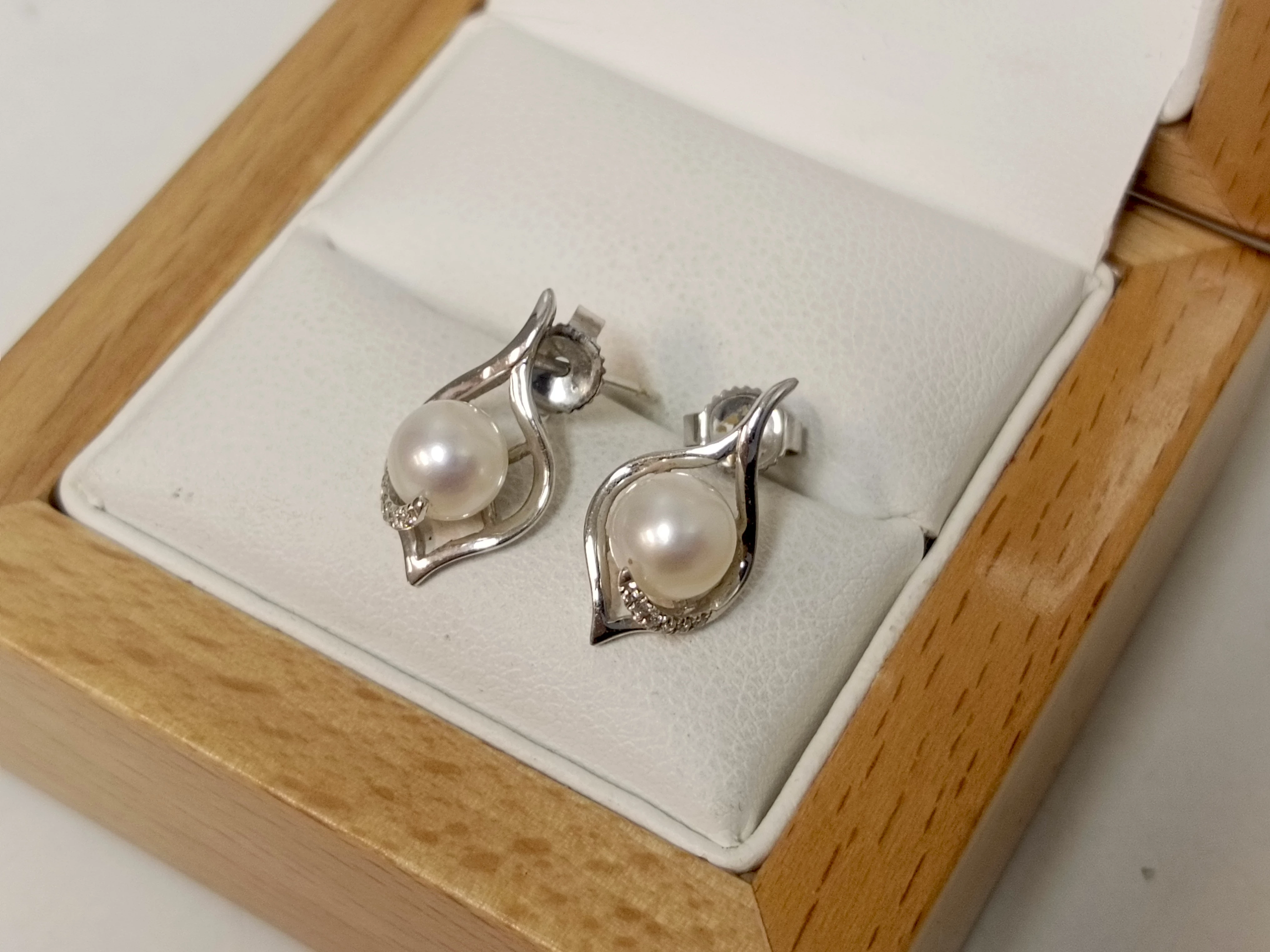 piekne-zlote-kolczyki-brylanty-pr-585-244-g-motyw-129129-246990