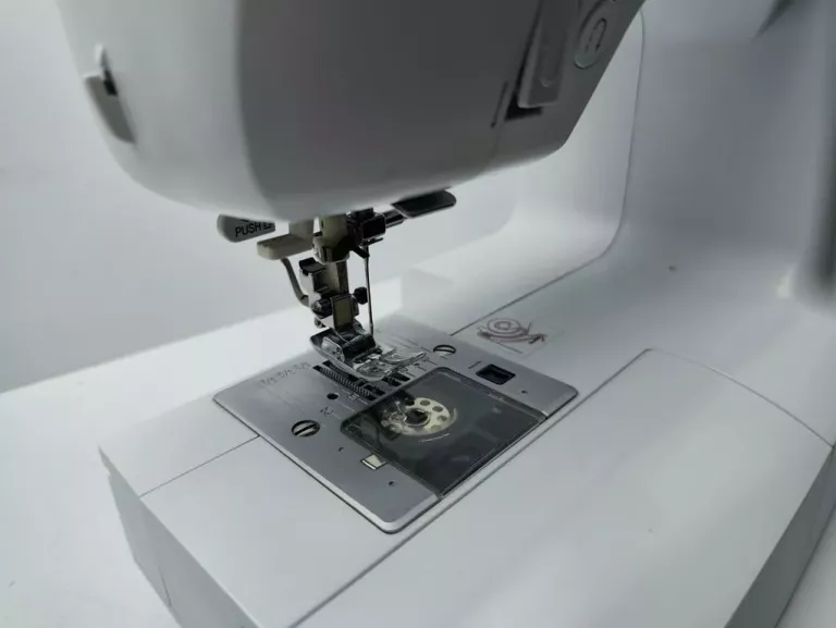 maszyna-do-szycia-singer-symphonie-vi-40-programow-kod-producenta-7140
