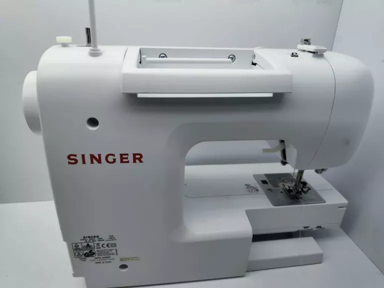 maszyna-do-szycia-singer-symphonie-vi-40-programow-zawiera-baterie-250685-2006717