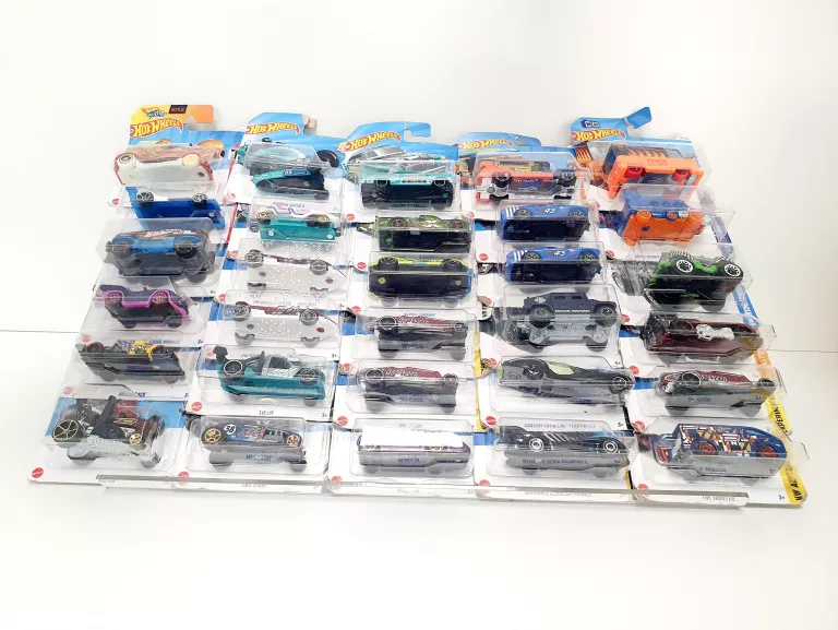 samochod-hot-wheels-polwiejska-13-poznan-ska-x