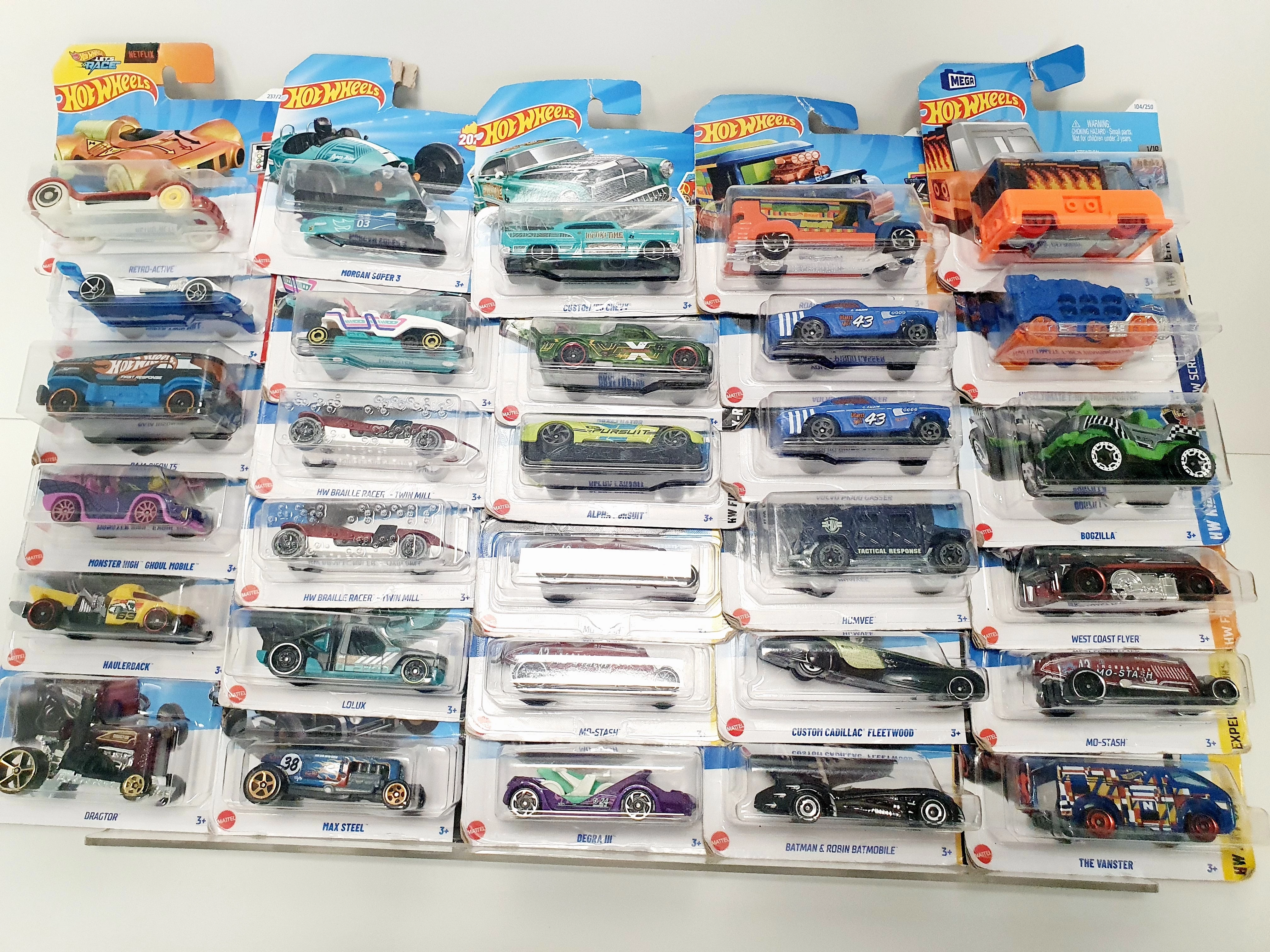 samochod-hot-wheels-minimalny-wiek-dziecka-250062-1794308