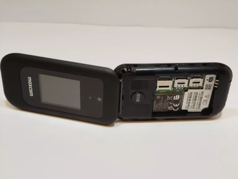 TELEFON MAXCOM MM827