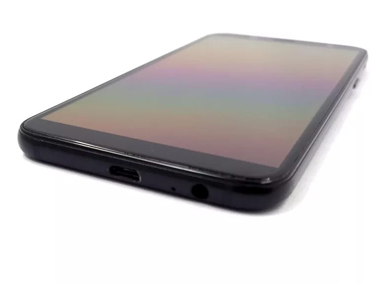 SAMSUNG GALAXY A6 - 3GB / 32GB