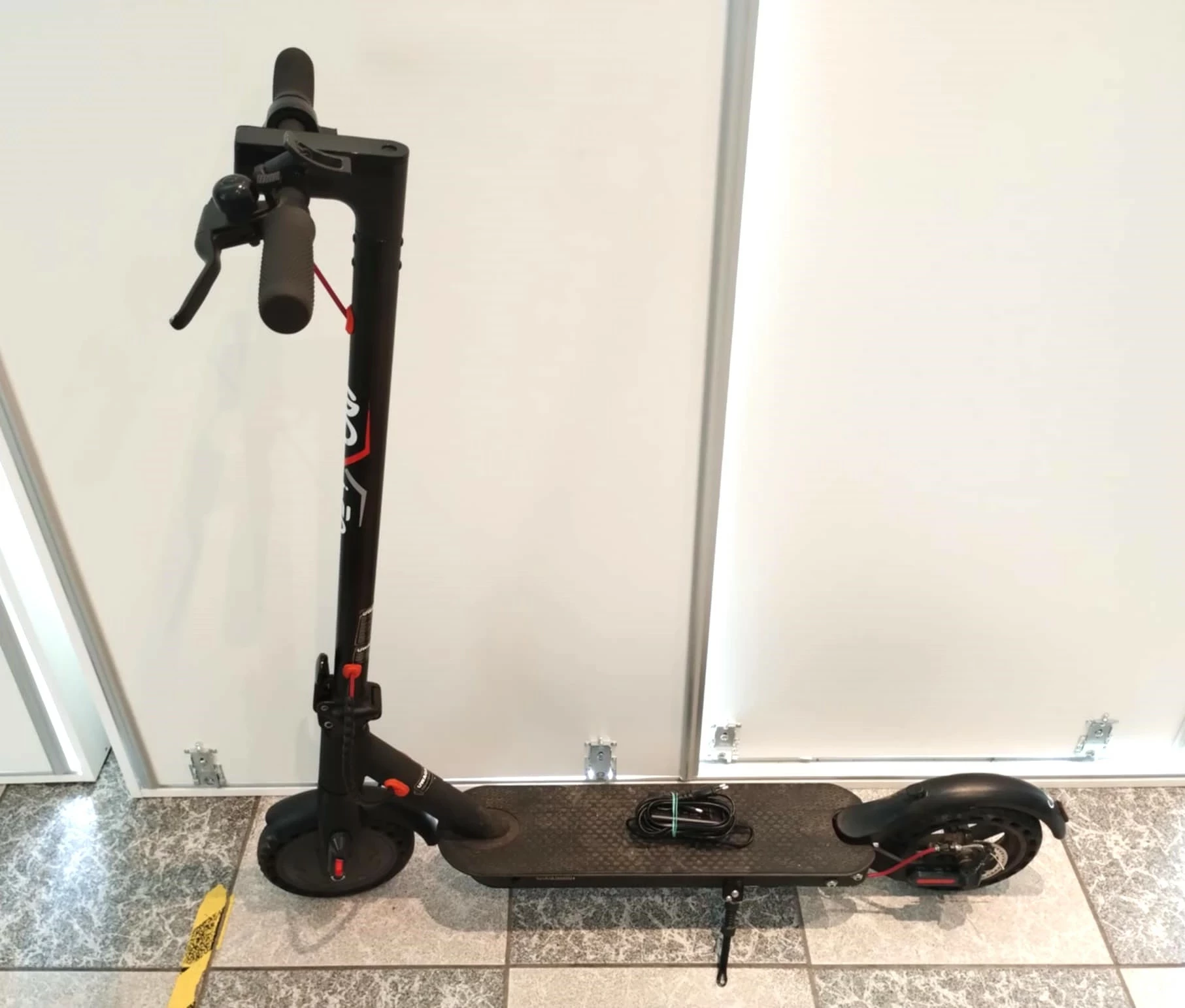 hulajnoga-go-x-two-lad-bohaterow-warszawy-61-mysliborz