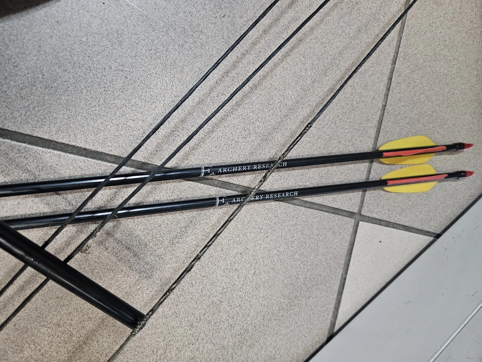 luk-bloczkowy-poe-lang-predator-2-strzaly-product-id-1a6ff34e-7b60-4896-8c3e-7f51dcfd0e37