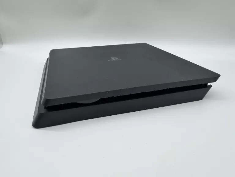 KONSOLA PS4 SLIM 500 GB + PAD + GRAN TURISMO SPORT