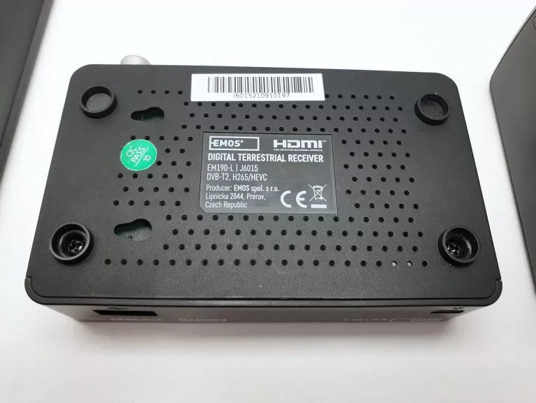 DEKODER DVB-T2 HEVC EMOS EM190-L + PILOT