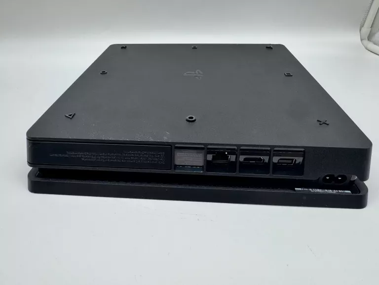 KONSOLA PS4 SLIM 500 GB + PAD + GRAN TURISMO SPORT