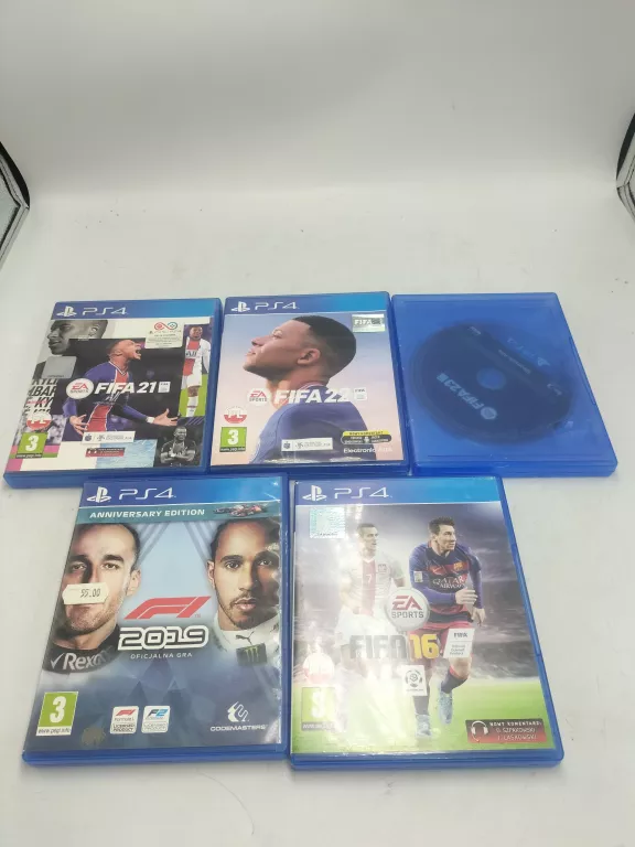 ZESTAW 5 GIER NA PS4 FIFA 16/21/22/23 + F1 2019