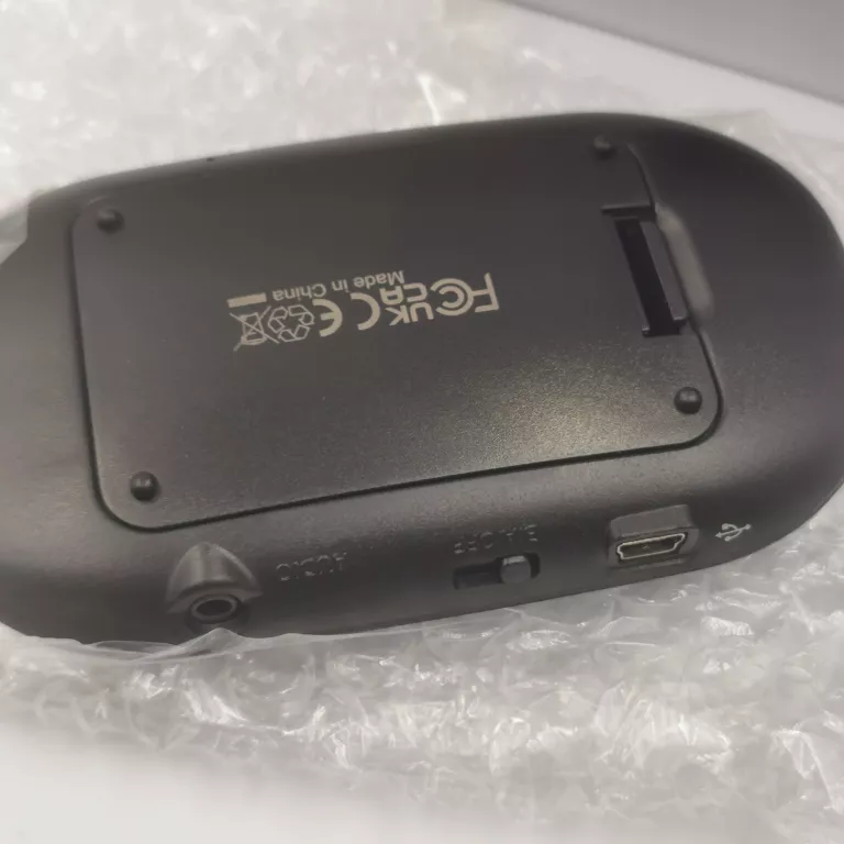 sluchawki-nauszne-radiowe-in608-at-warto-kod-producenta-wysoka-jakosc-dzwieku