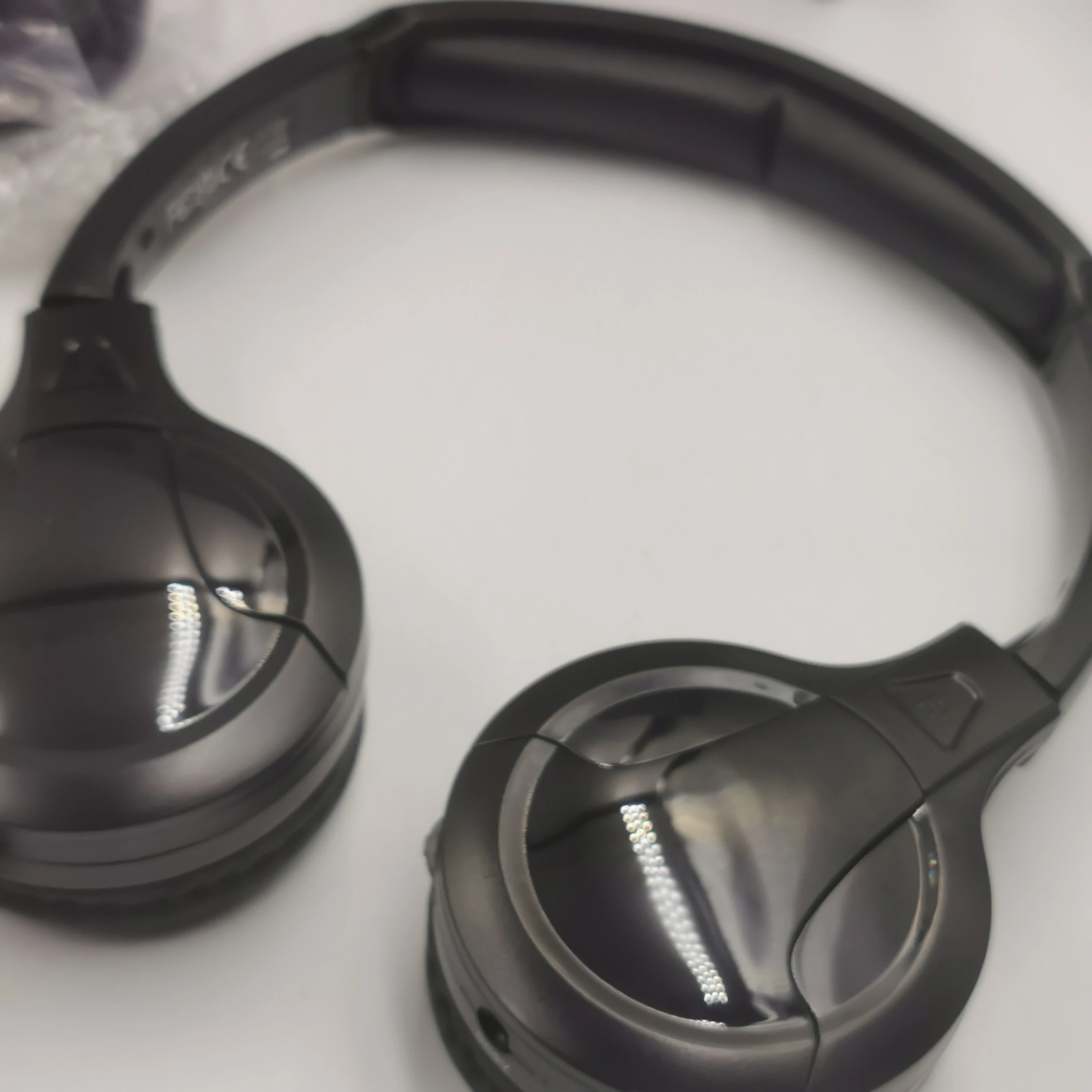 sluchawki-nauszne-radiowe-in608-at-warto-ean-gtin-5906438587548