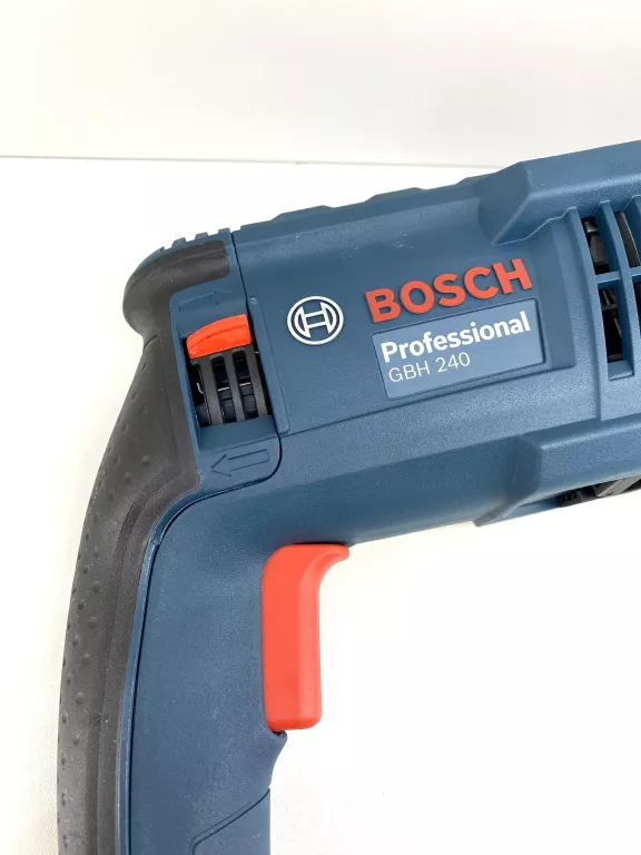 MŁOTOWIERTARKA BOSCH GBH 240 SDS PLUS 790 W