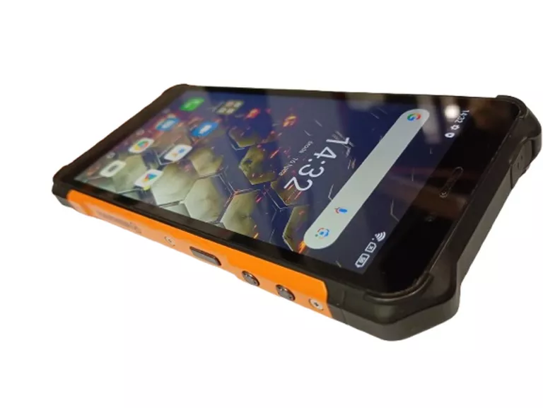 TELEFON HAMMER IRON 3 3GB/32GB