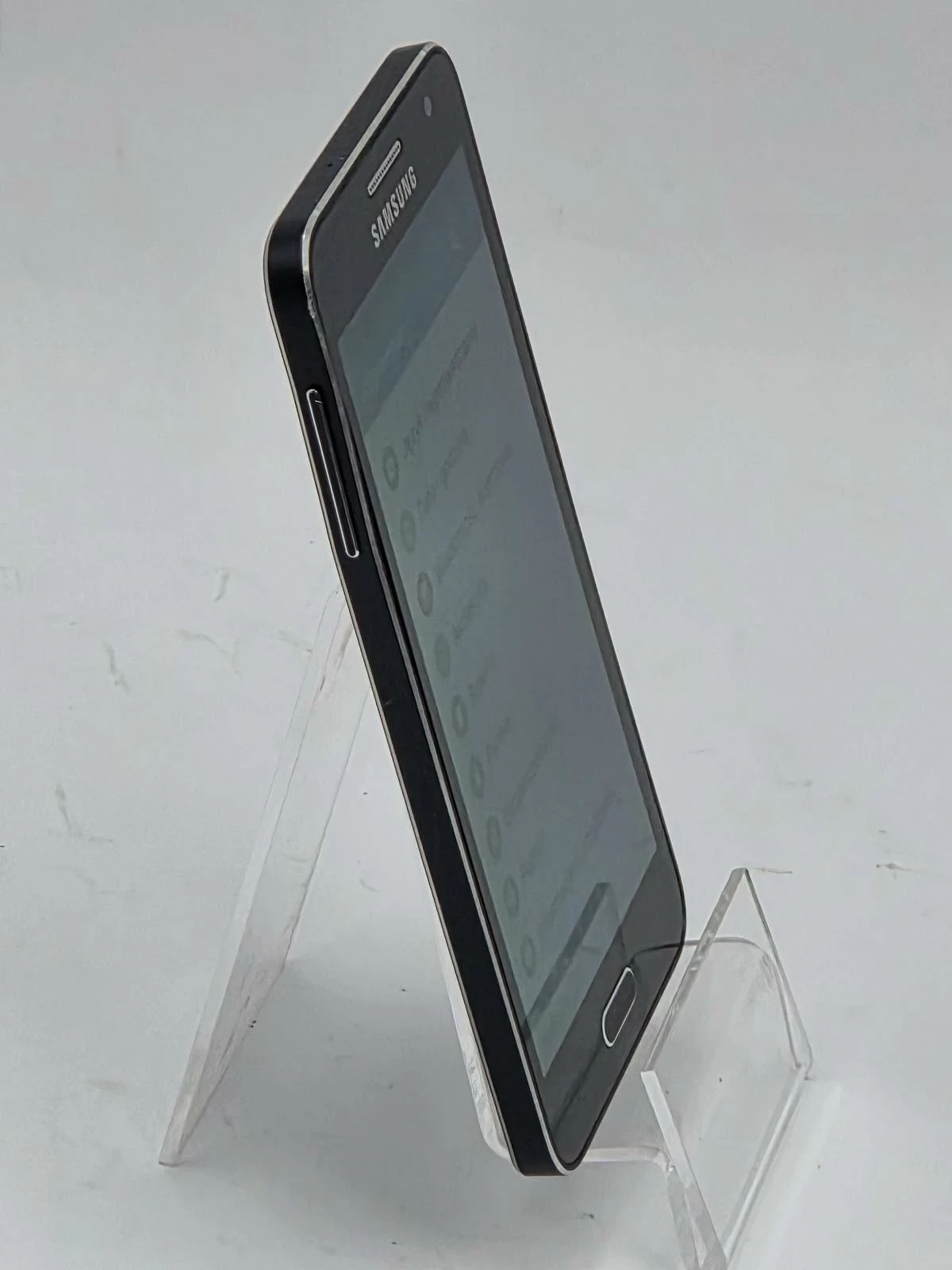 telefon-samsung-a3-216gb-przekatna-ekranu-470