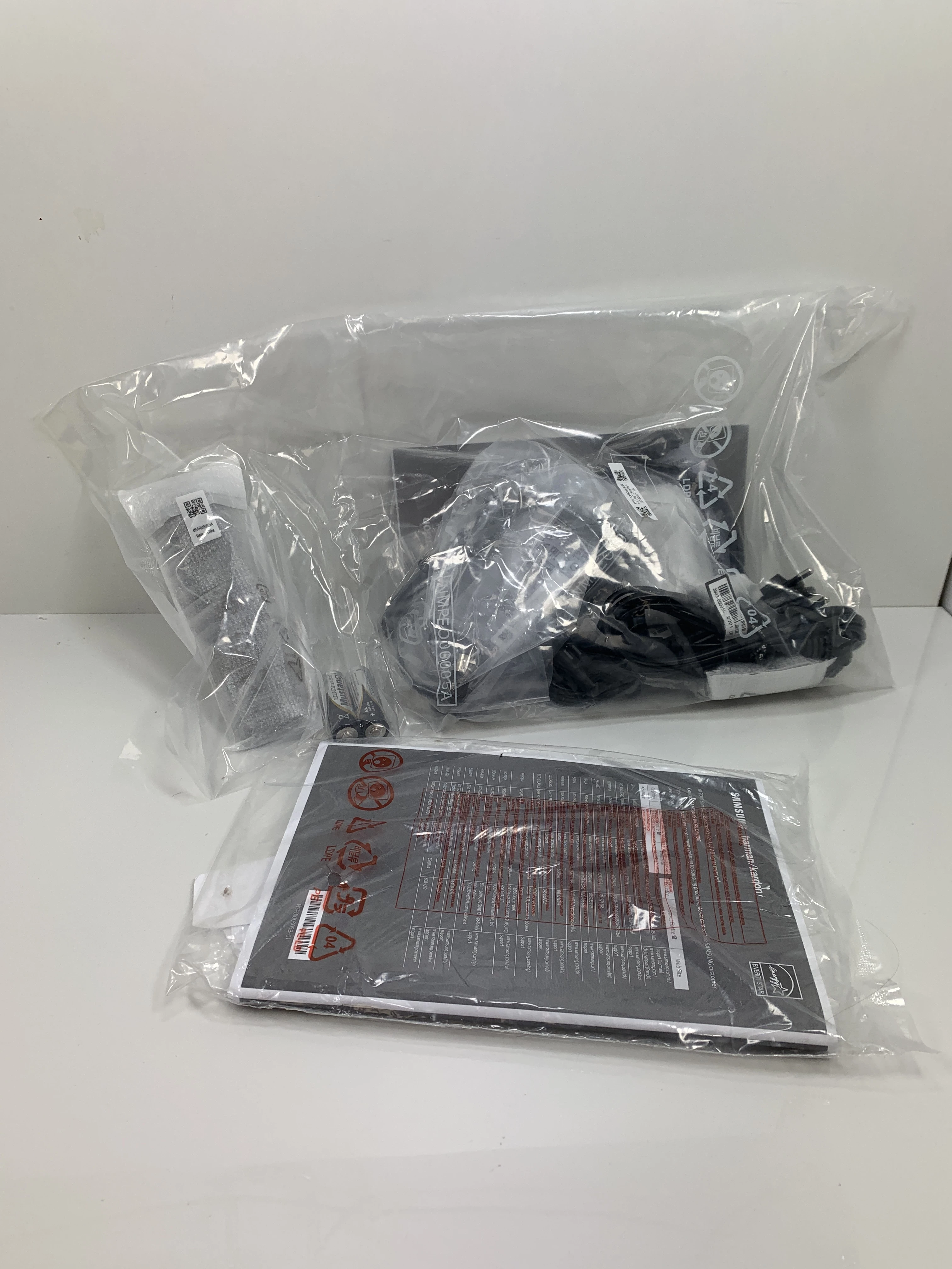 soundbar-samsung-hw-q60r-subwoofer-sklad-zestawu-229669-2