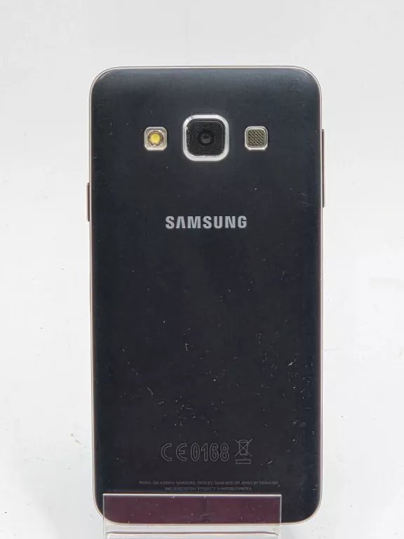 telefon-samsung-a3-216gb-wbudowana-pamiec-202869-214201