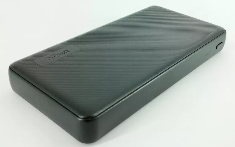 POWERBANK 20.000 MAH CZARNYTRUST