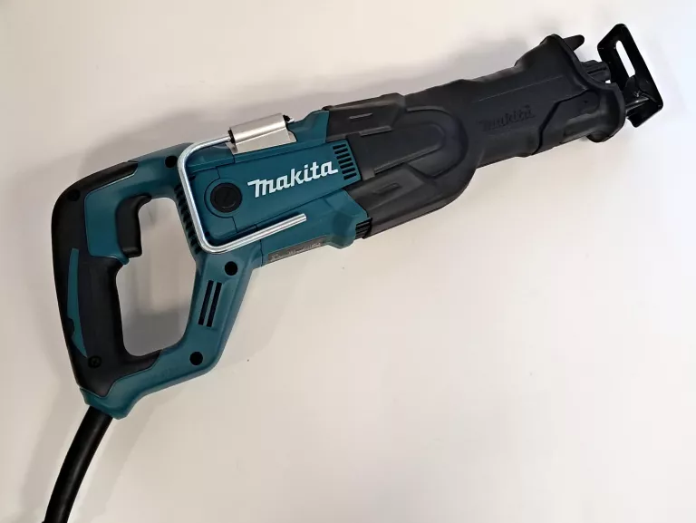 PIŁA SZABLASTA MAKITA JR3061T STAN BDB