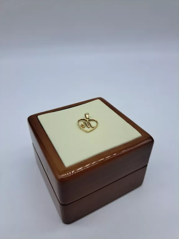 WYRÓB JUBILERSKI UŻYWANY ZŁOTY WISIOREK 333 0.52G