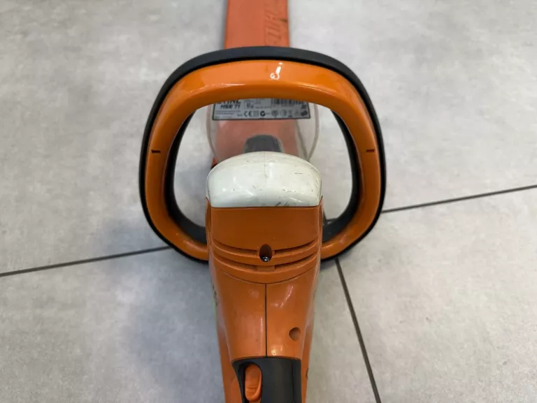 NOŻYCE DO ŻYWOPŁOTÓW STIHL HSE 71