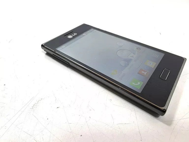 TELEFON LG E610