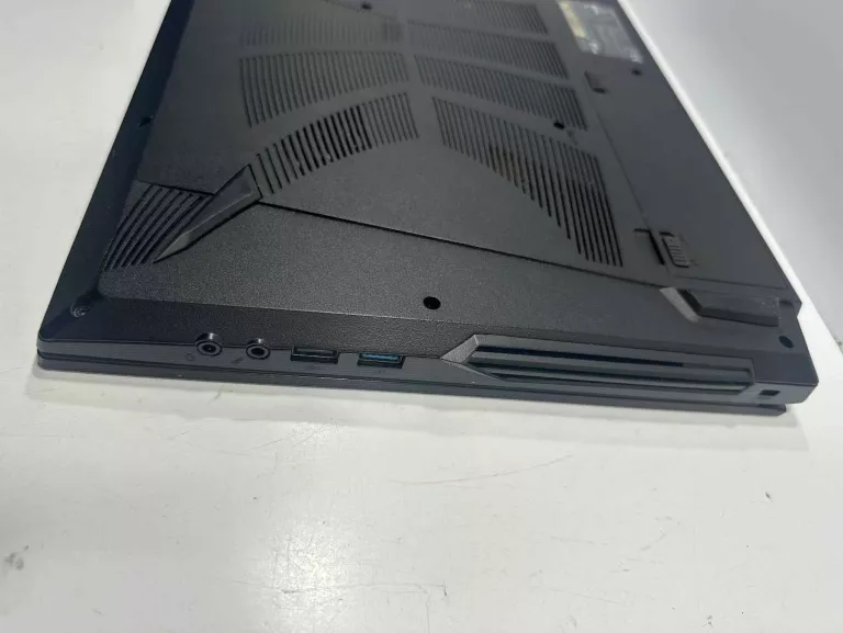 LAPTOP DREAM MACHINES I510 GEN GTX 1660 TI