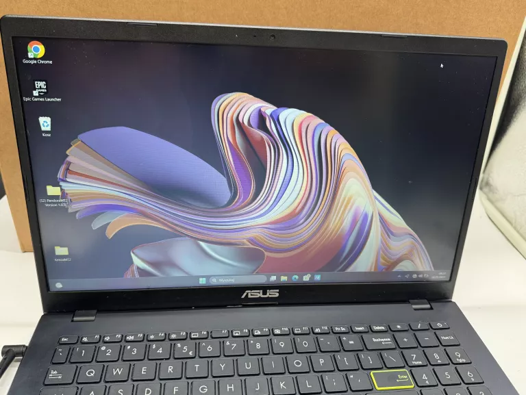 laptop-asus-e510k-przekatna-ekranu-1560