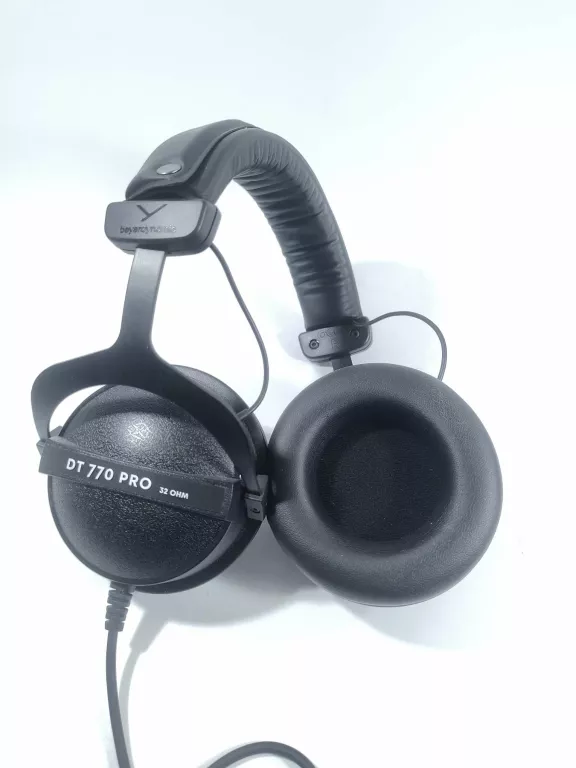 SŁUCHAWKI BEYERDYNAMIC DT770 PRO 32OHM