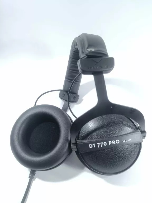 SŁUCHAWKI BEYERDYNAMIC DT770 PRO 32OHM