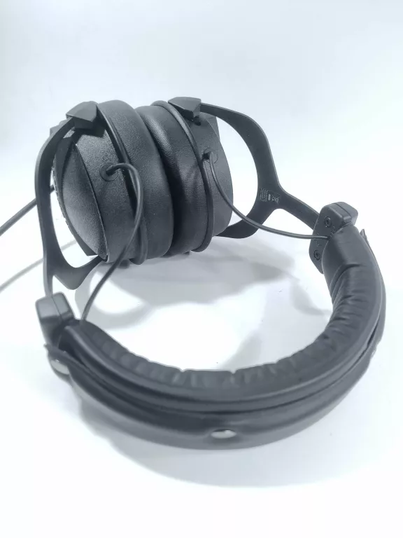 SŁUCHAWKI BEYERDYNAMIC DT770 PRO 32OHM