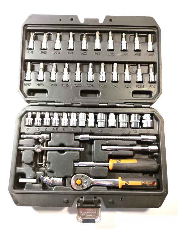KLUCZE NASADOWE NEO TOOLS 46 PCS