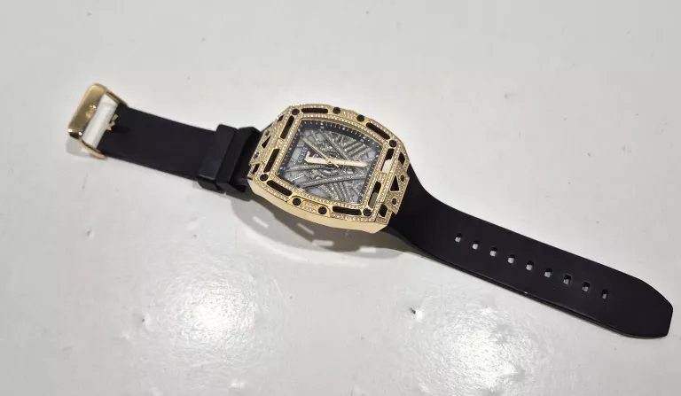 ZEGAREK GUESS GW0564G1