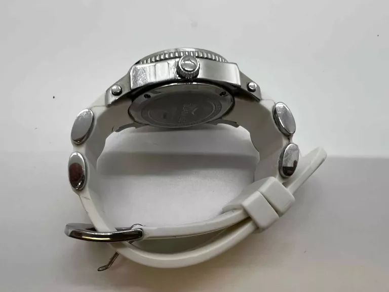 ZEGAREK SWISSPORT L 24 DIAMOND