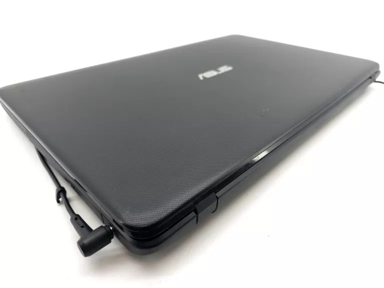 LAPTOP ASUS X751L I5-4210/ HDD1000GB/ 8GB/ GEFORCE 840M/ WINDOWS 11