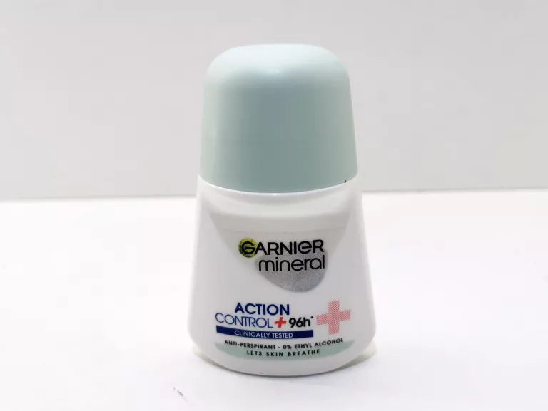 GARNIER MINERAL ACTION CONTROL 96H ANTYPERSPIRANT W KULCE DLA KOBIET 50 ML