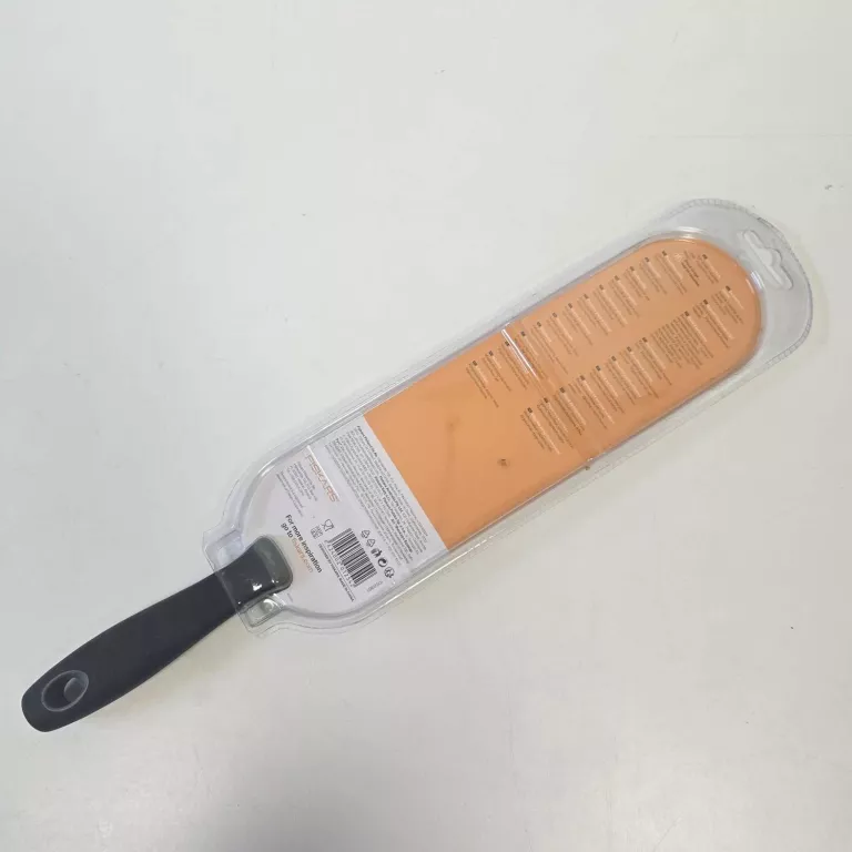 WIDELEC DO SERWOWANIA MIĘSA FISKARS 28 CM