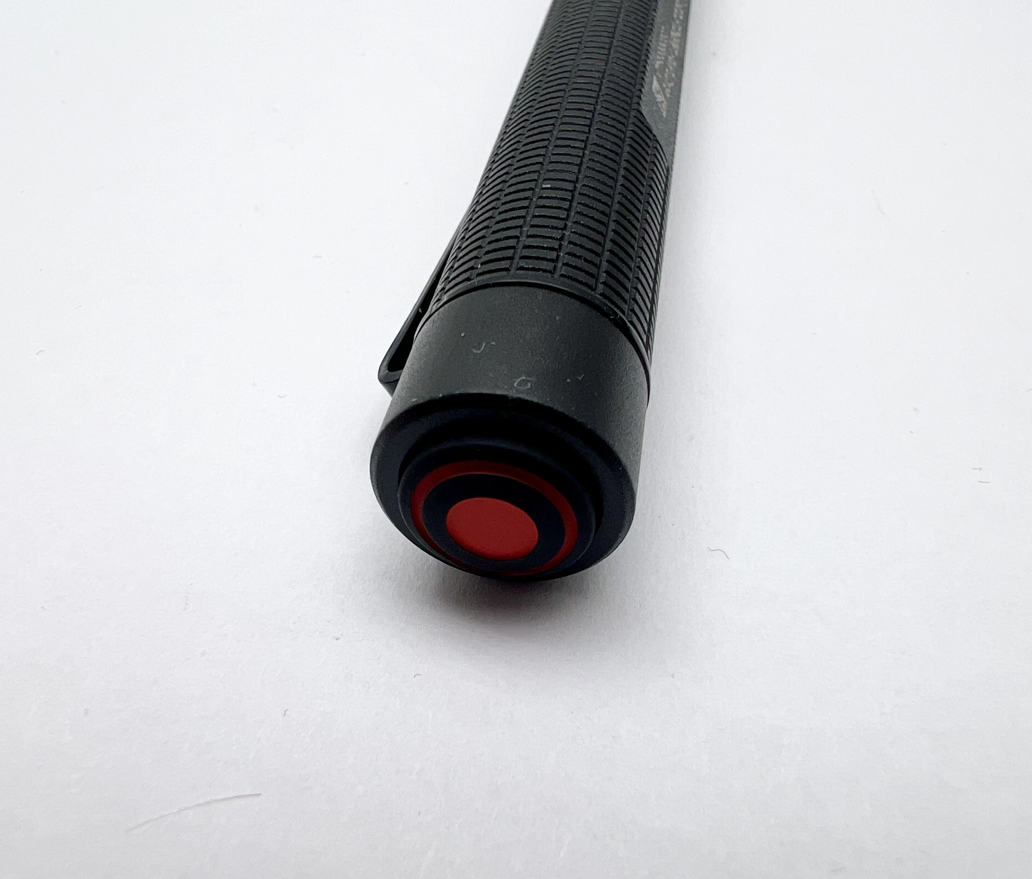 latarka-klasyczna-ledlenser-p4r-core-dlugopisowa-200l-mocna-i-lekka-1sztuk-kod-producenta-502177