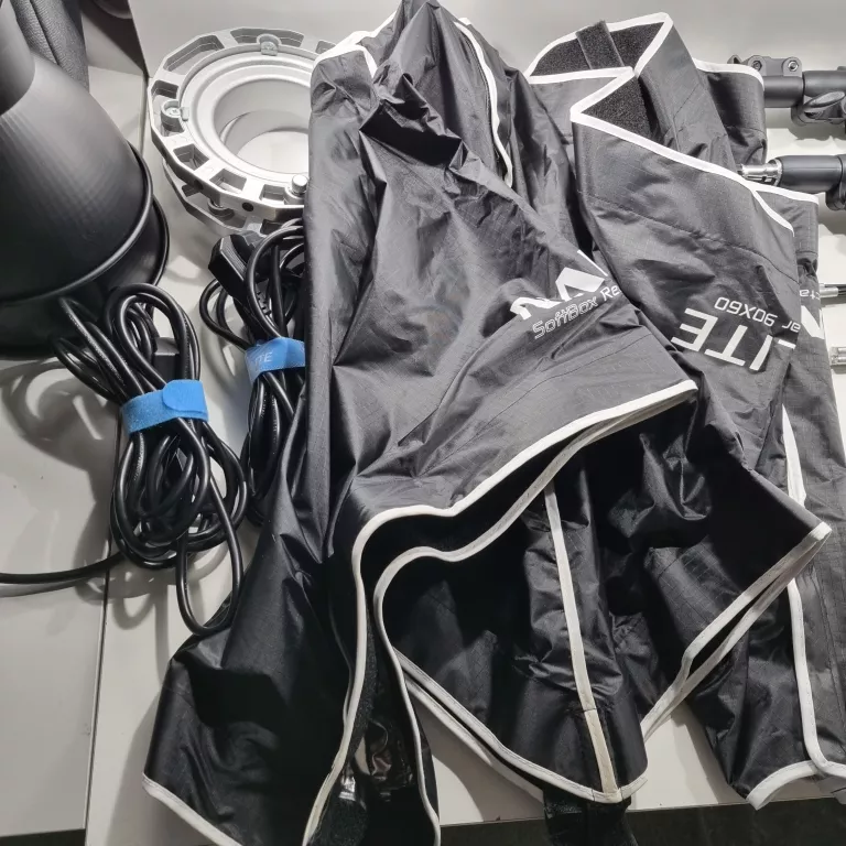 zestaw-studyjny-nanlite-fs-300b-bi-color-2-light-kit-stan-11323-2