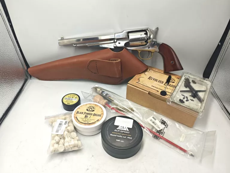 REWOLWER CZARNOPROCHOWY UBERTI NEW IMPROVED ARMY 1858 KAL 44 + AKCESORIA