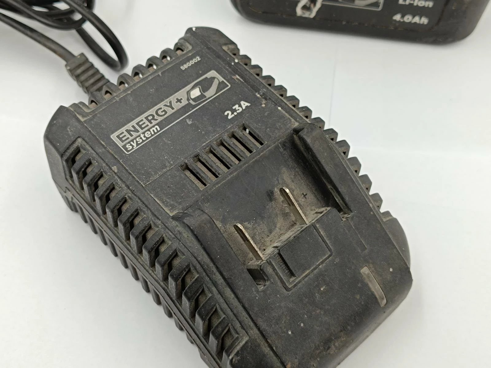 wkretarka-graphite-58g010-akumulator-4ah-ladowarka-zasilanie-209202-1769478