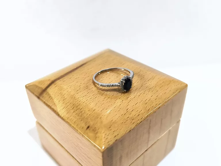 ZŁOTY PIERŚCIONEK DIAMENT 0.15CT P375 1,28G R15