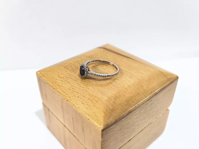 ZŁOTY PIERŚCIONEK DIAMENT 0.15CT P375 1,28G R15